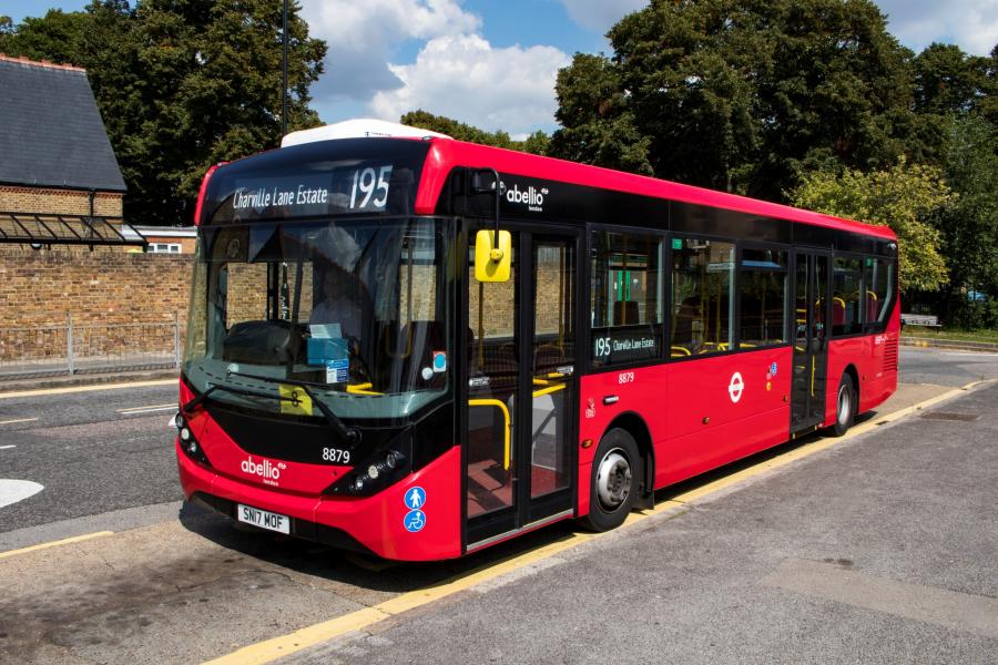  Alexander Dennis Enviro200 2015 года  (фото 23 из 39)